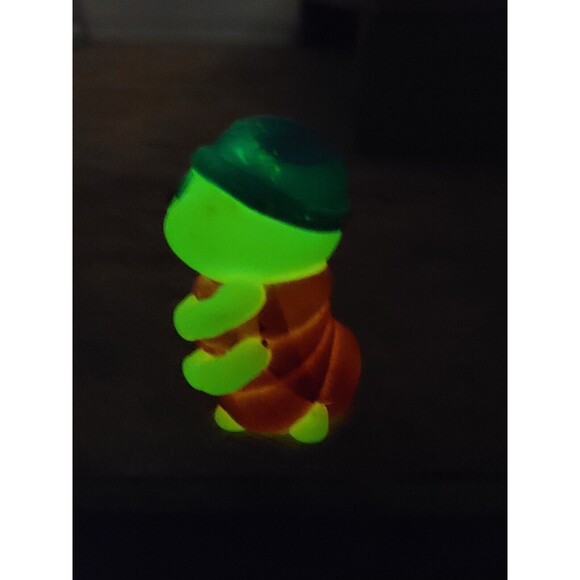 Vintage Playskool Glo Worm Friends SNUGBUG Hasbro Glow 1986 Finger Puppet - Picture 9 of 10